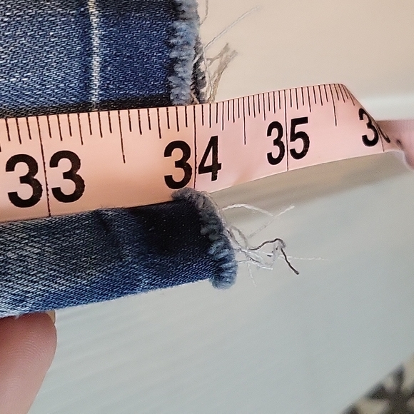 Ellos Cropped Frayed hem stretchy jeans - Picture 4 of 7